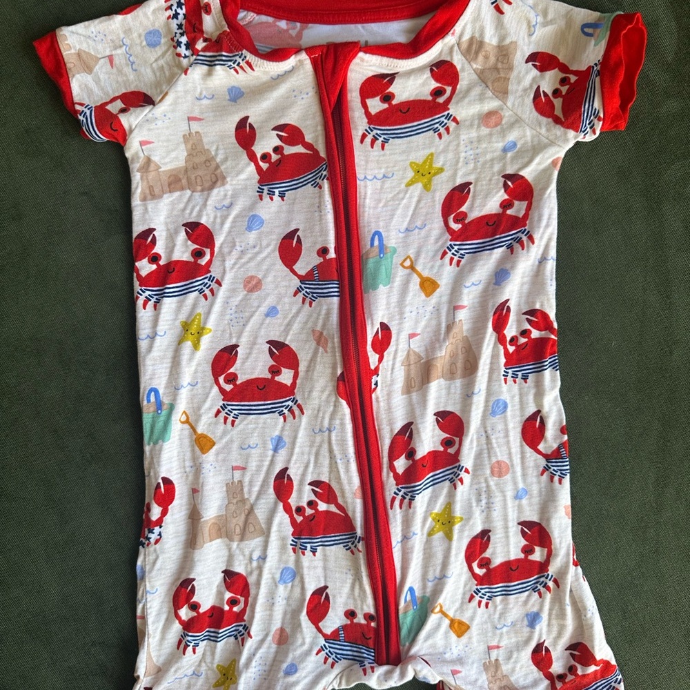 Little Sleepies beach buddies shorty zippy